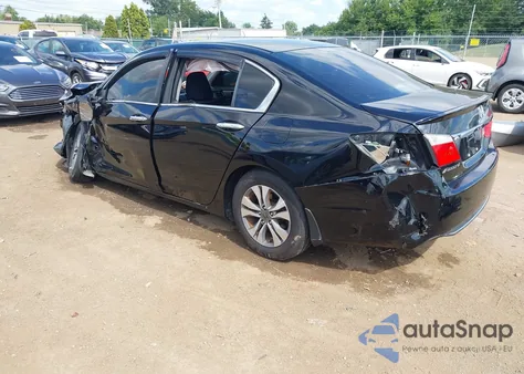 2015 Honda Accord Lx z USA, uszkodzony, nr VIN 1HGCR2F38FA164875